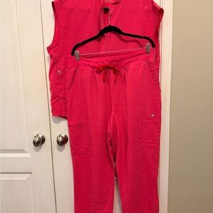 Figs Scrub Top and Pants Set